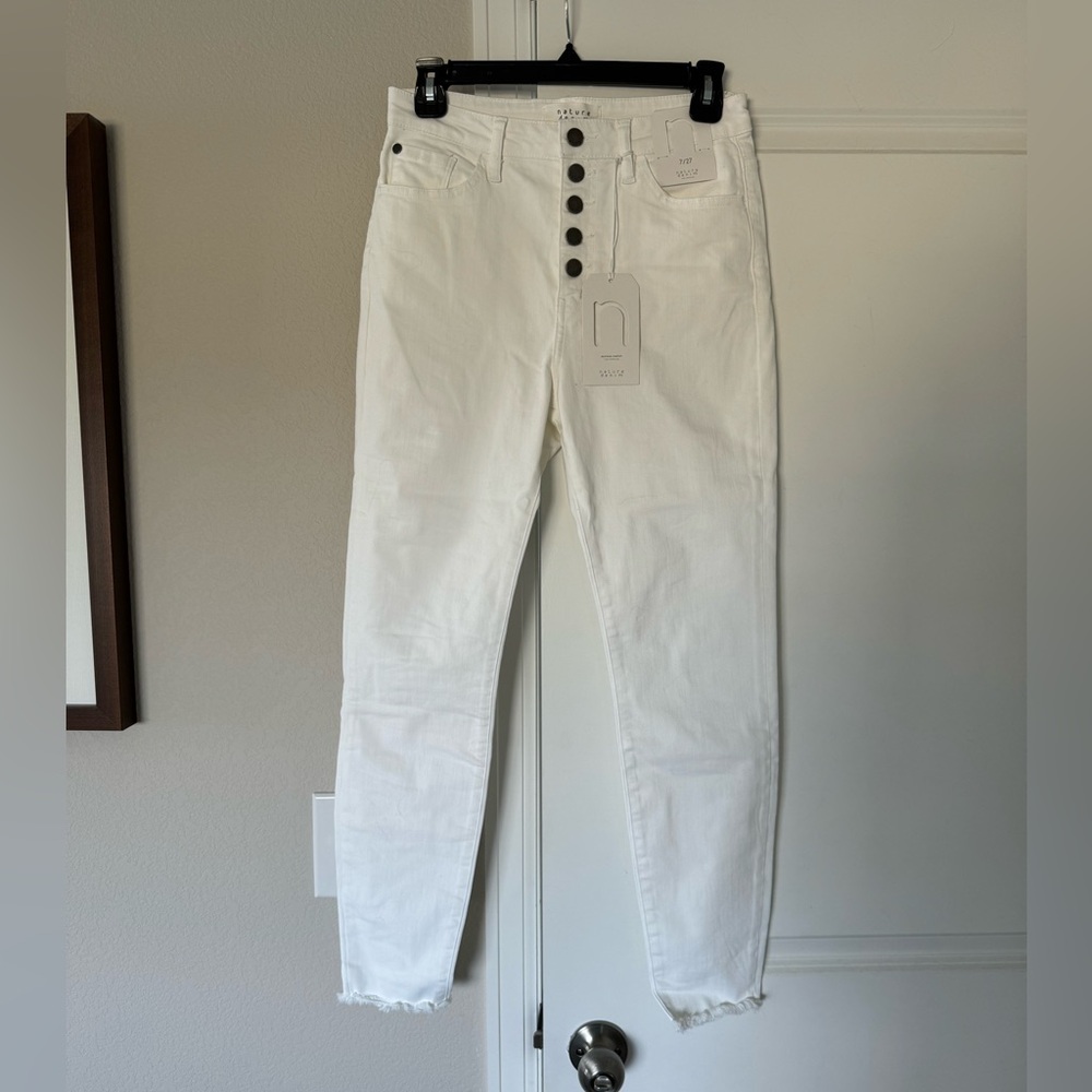 Women’s white button up jeans NWT